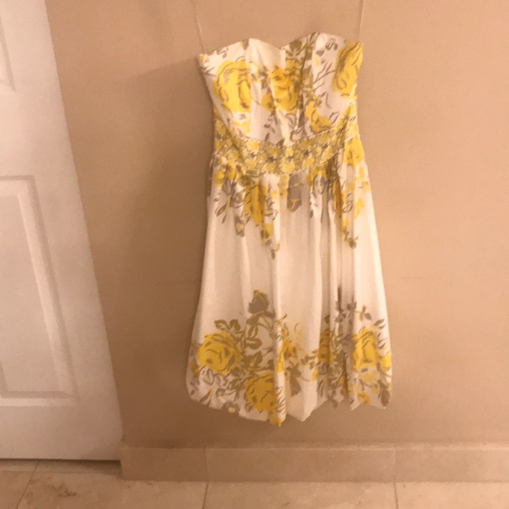 Strapless dress